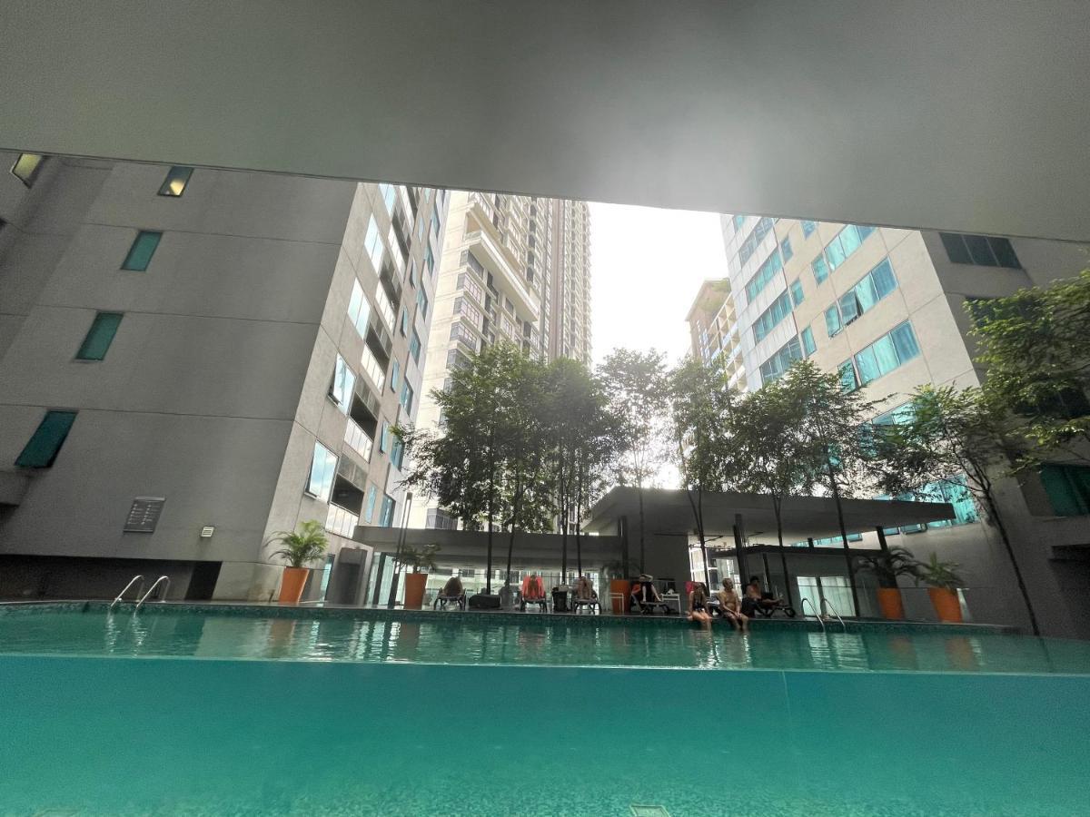 Mercu Summer Suite Klcc By Minshuku Kuala Lumpur Exterior foto